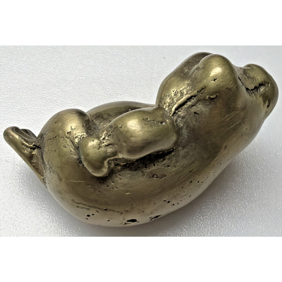Vintage Mini Brass Frog Figurine Statue Paperweight Posing Laying Down - Picture 4 of 14